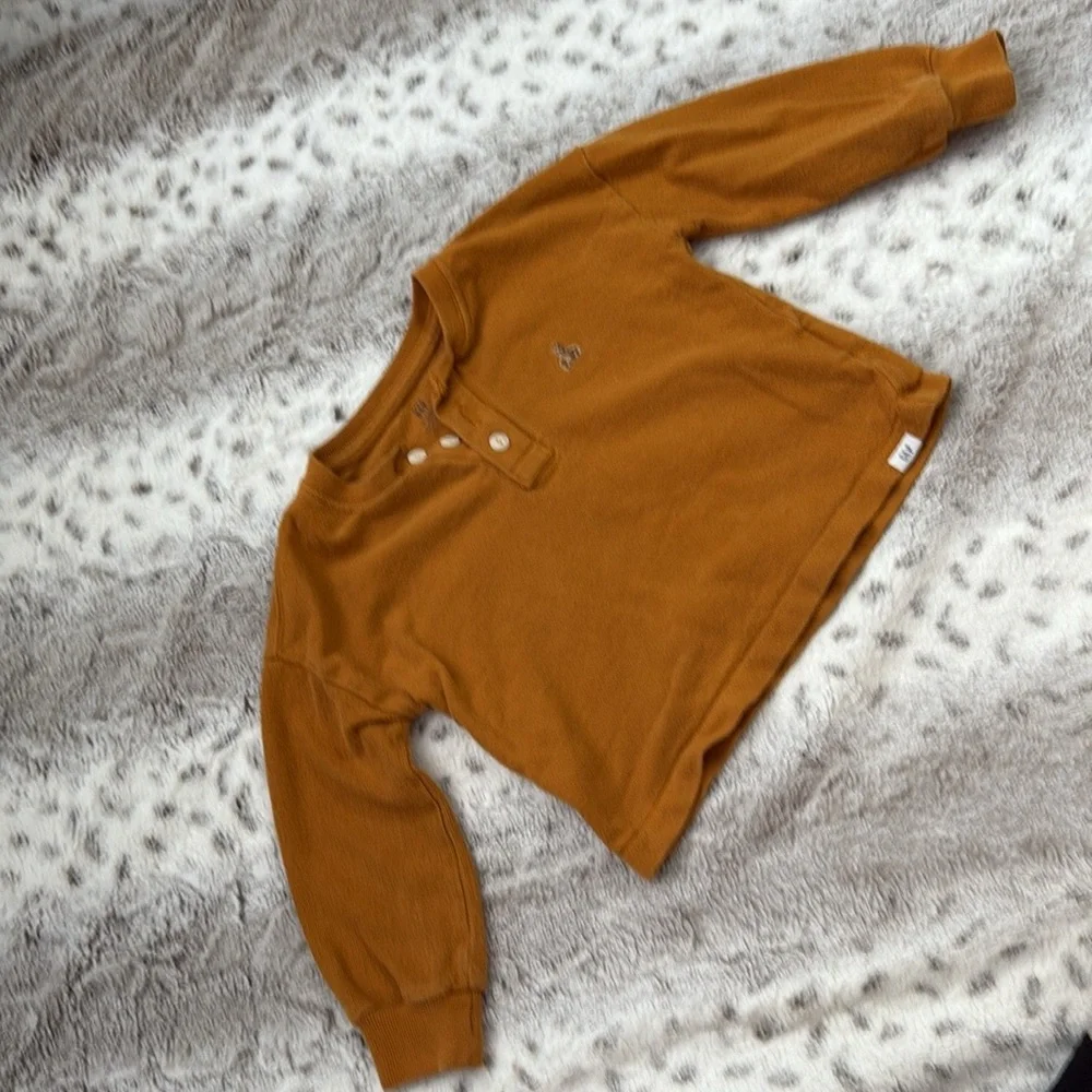 Baby GAP mustard Henley sweater boys 18-24 months Classiccore minimalist neutral